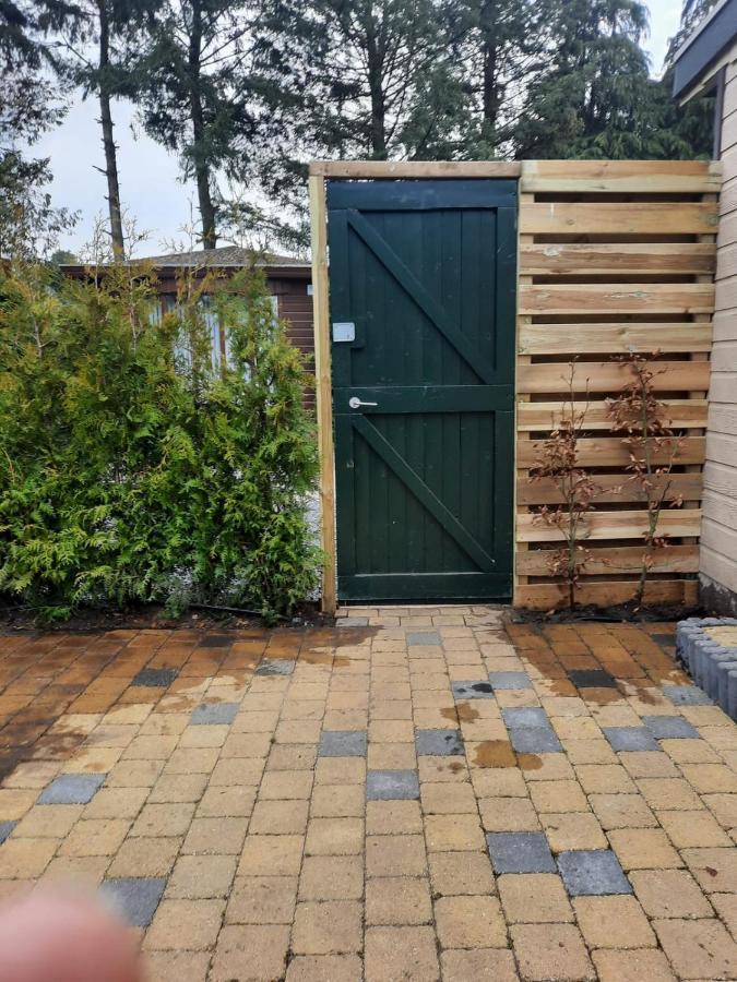 De Eekhoorn Villa Putten Bagian luar foto